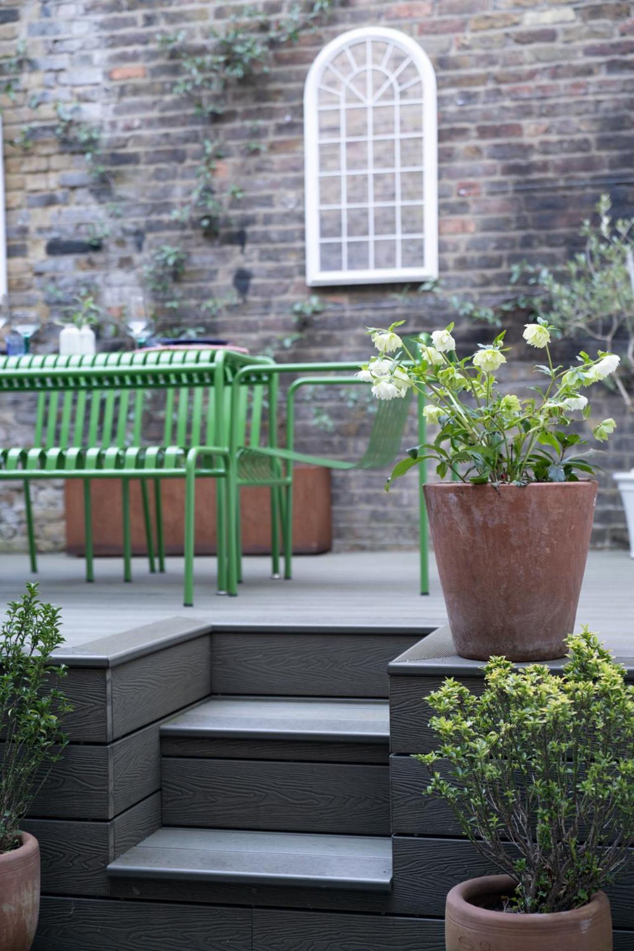 Niru Experience Stylish Garden Getaway * Londra